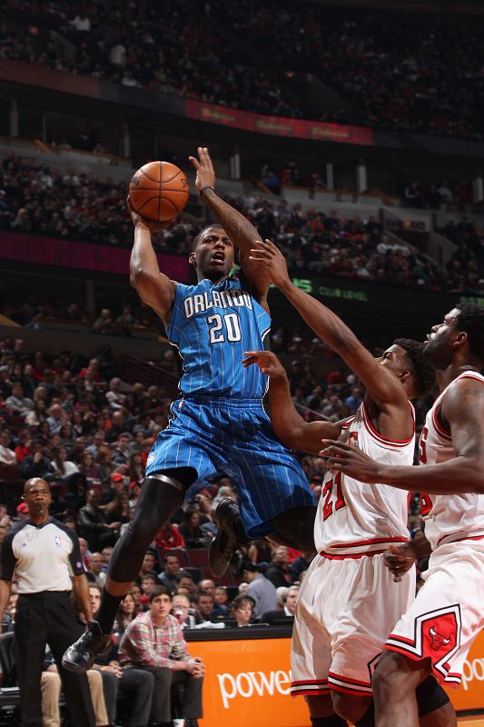 拿起武器的 拿起武器的